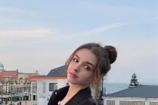 业内曝瓜！顶流男演员跟女歌手恋爱细节跟易烊千玺单依纯对上了